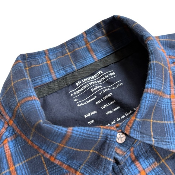 REI Co-op Wallace Men's Blue Plaid Shirt, size Medium - Picture 6 of 9